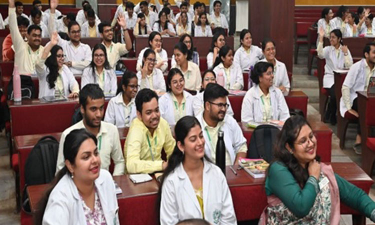 Alumni Talk on “Life After MBBS-Role of The Institute” held at KIMS